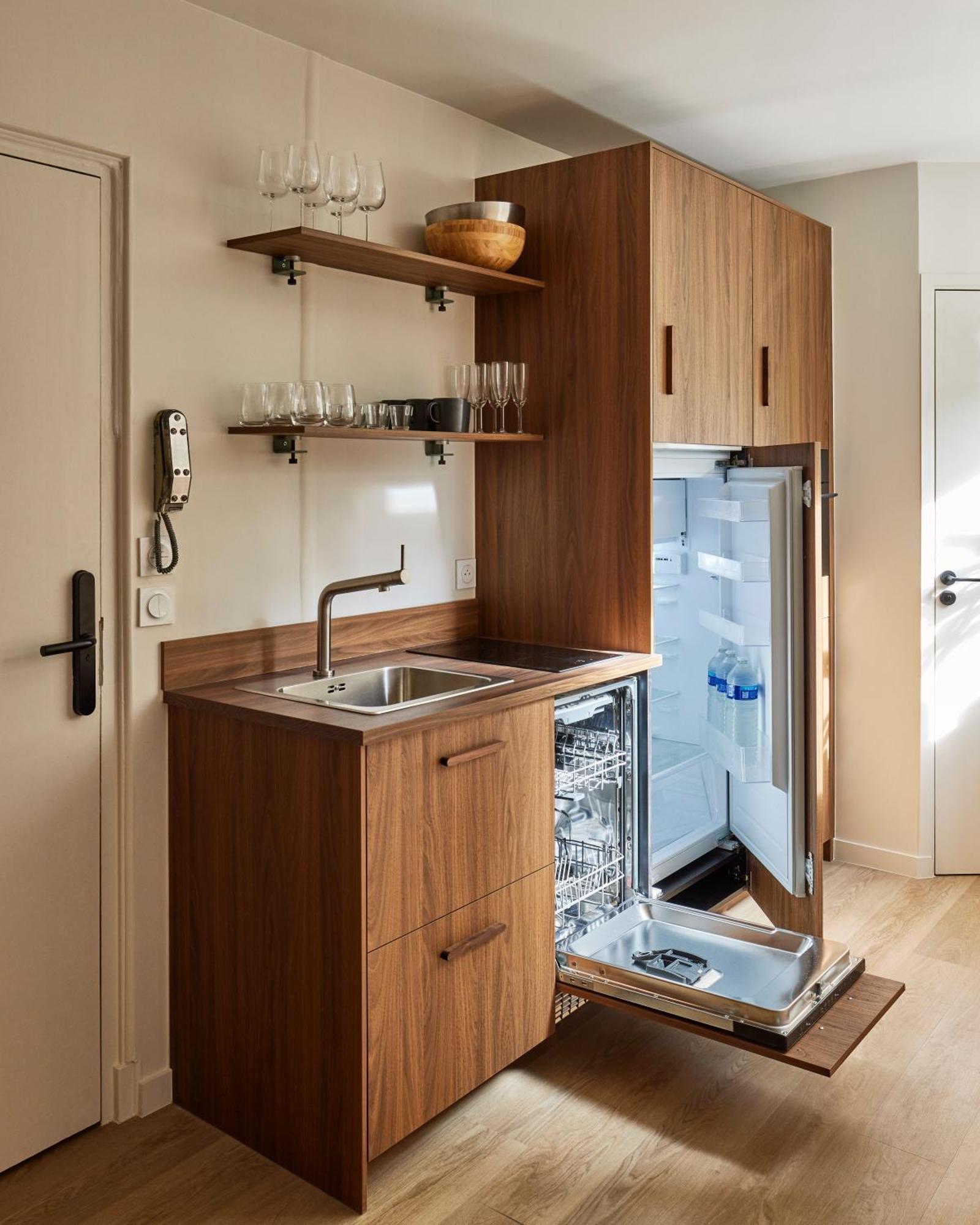 Stylish 2Br & 2Ba With Private Terrace Leilighet Paris Eksteriør bilde