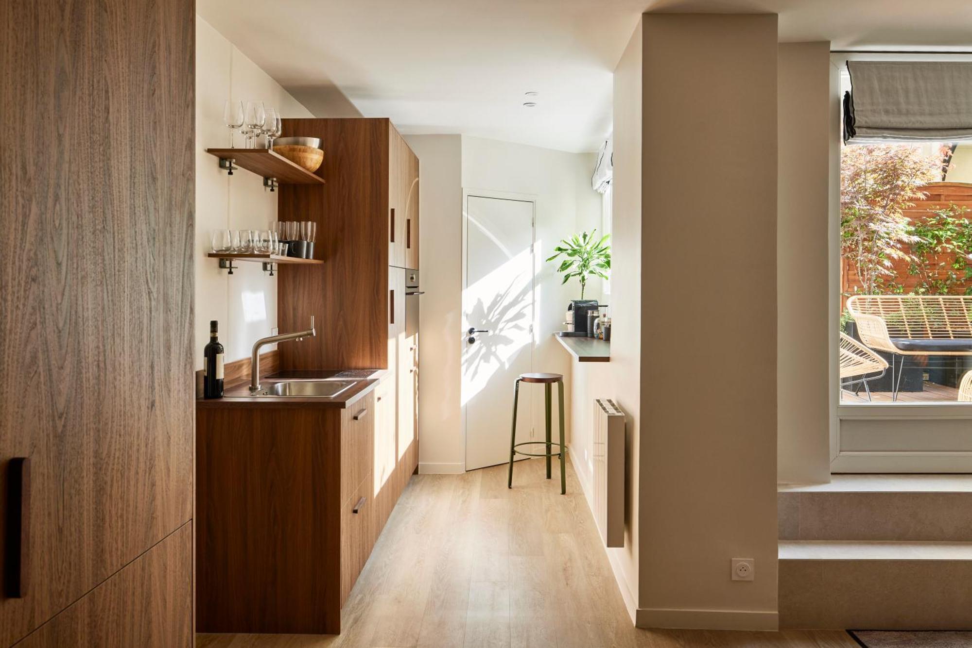 Stylish 2Br & 2Ba With Private Terrace Leilighet Paris Eksteriør bilde